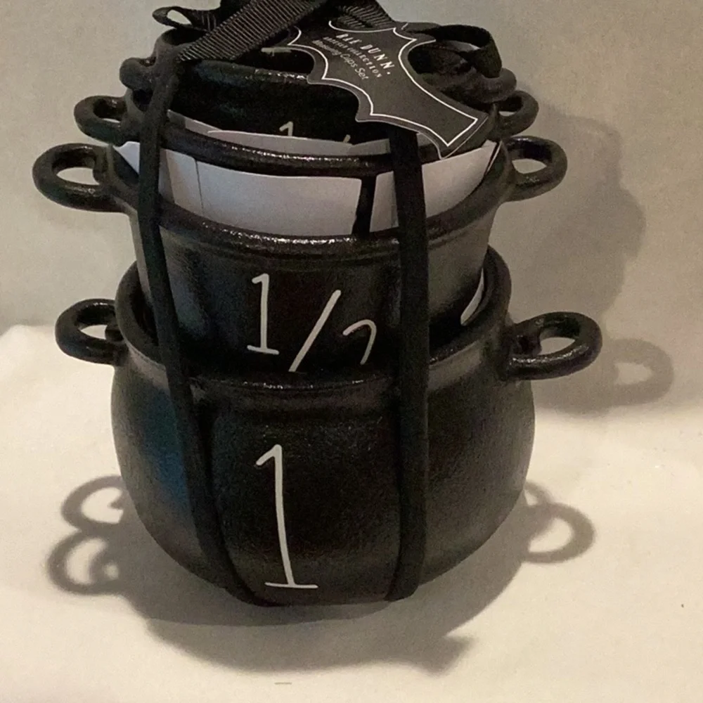 Rae Dunn Black Cauldron Measuring Cups